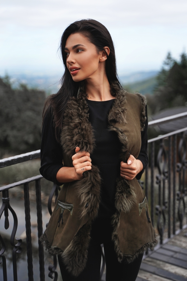 kamizelka ze skory jagniecej